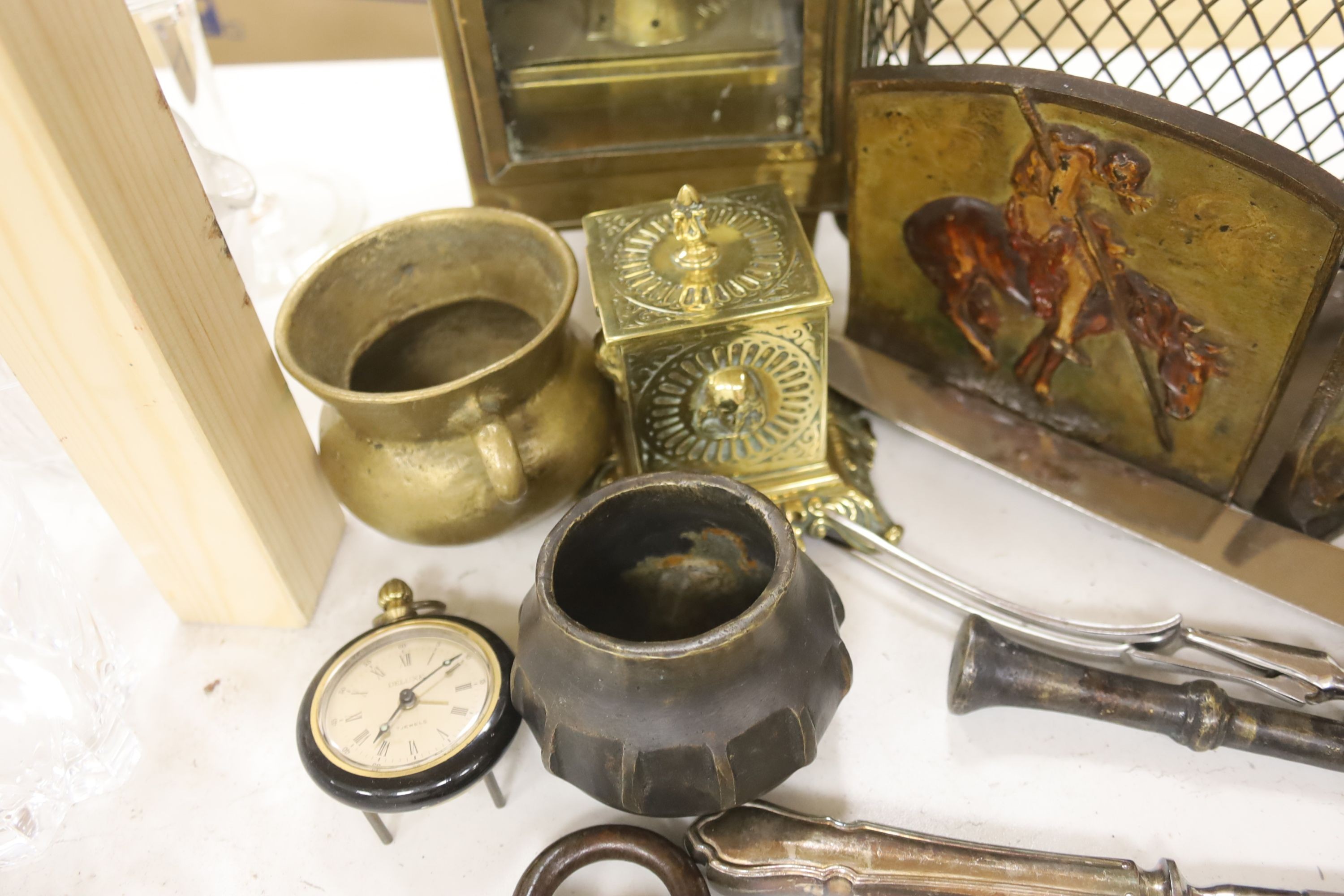 A Victorian brass spit guard, a brass railway lamp, a brass inkwell, a Queen Mary Christmas 1914 cigarette tin, a padlock, etc